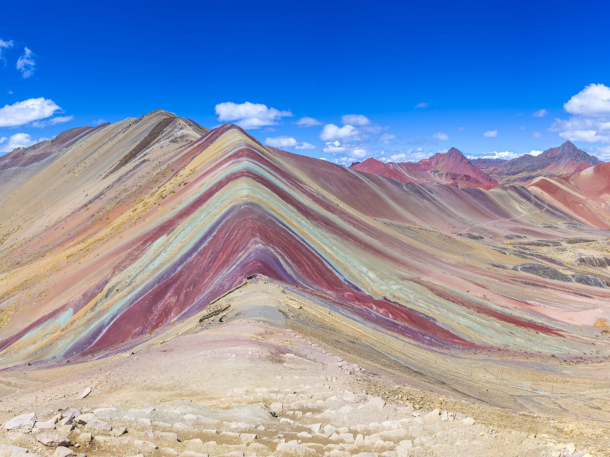 rainbow-mountain-vista.machupicchuexperiences